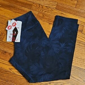 NWT Women With Control Reversible Leggings